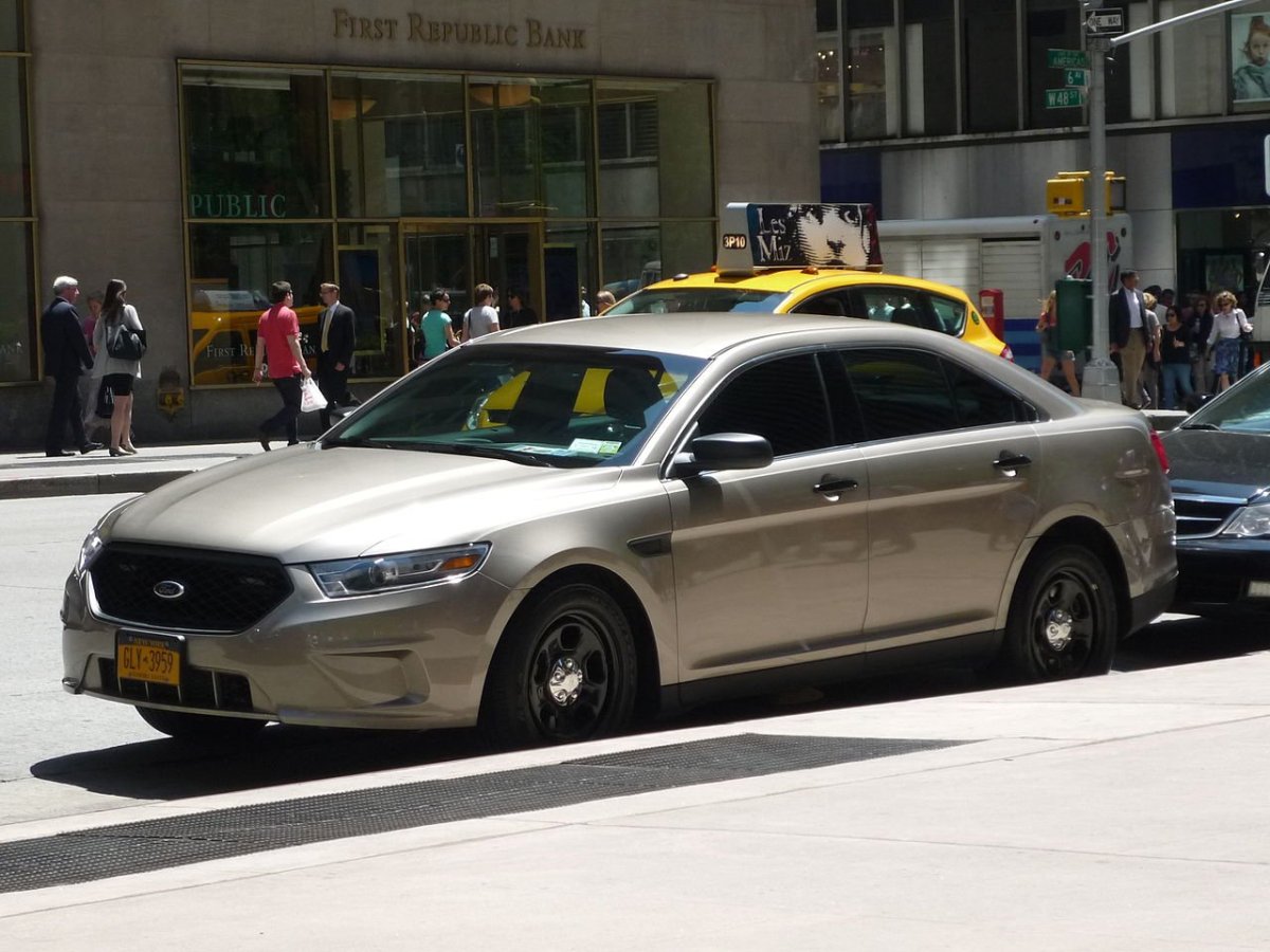Ford Taurus Police Interceptor 2016