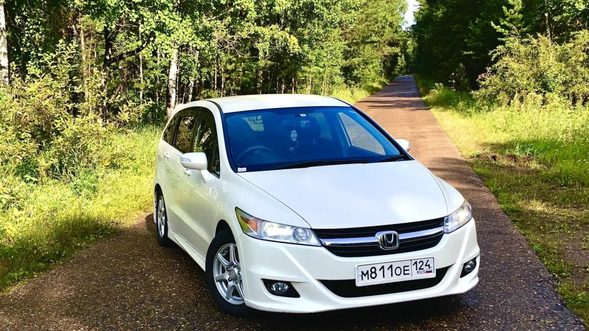 Хонда стрим 2010