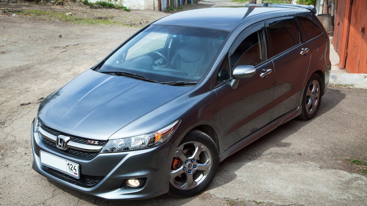 Honda Stream rsz 2012