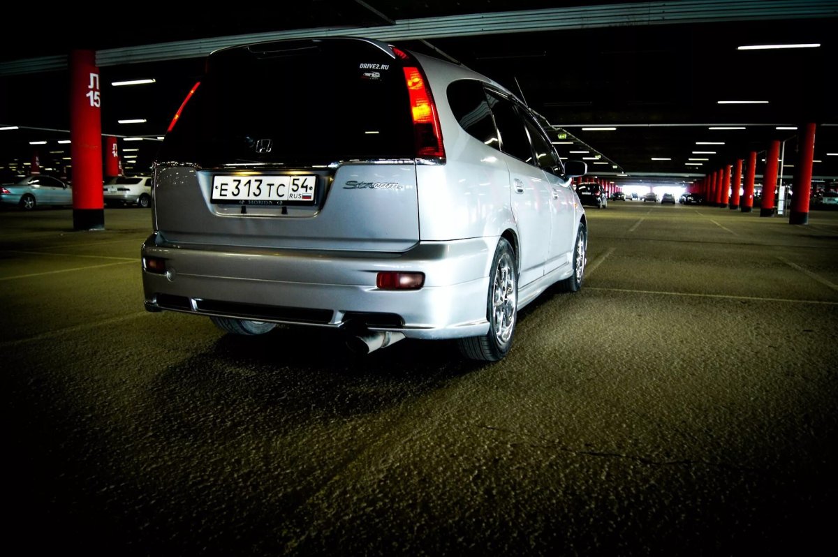 Обвес Mugen Хонда стрим rn1