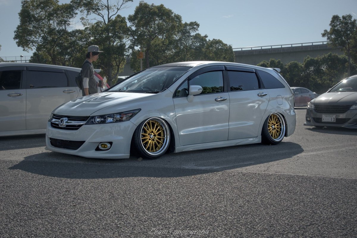 Honda Stream rn6 stance