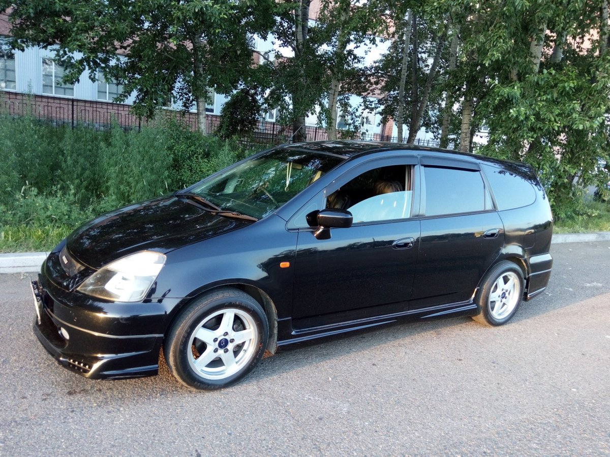 Хонда стрим черная 2010