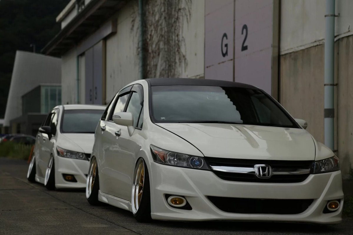 Honda Stream rn6