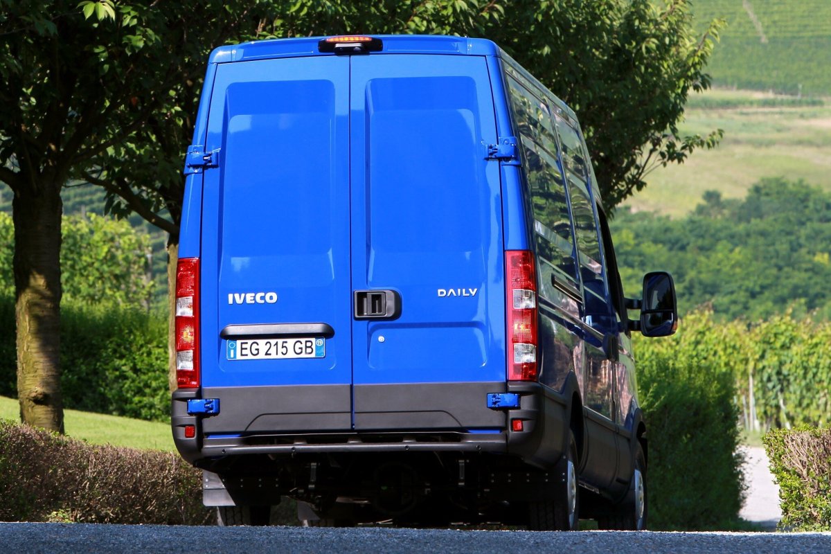 Ивеко Дейли 4 фургон