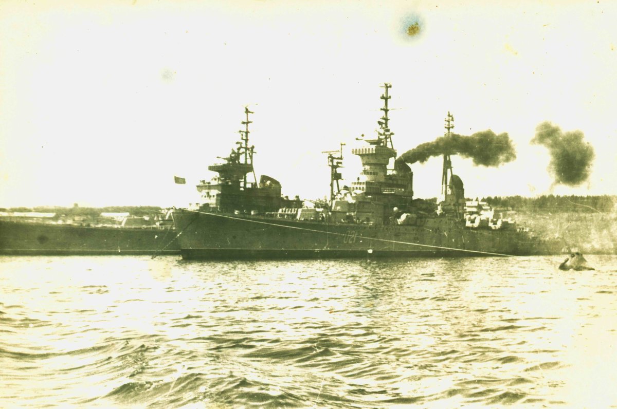 Крейсер проекта 68 бис ,,Александр Суворов,,