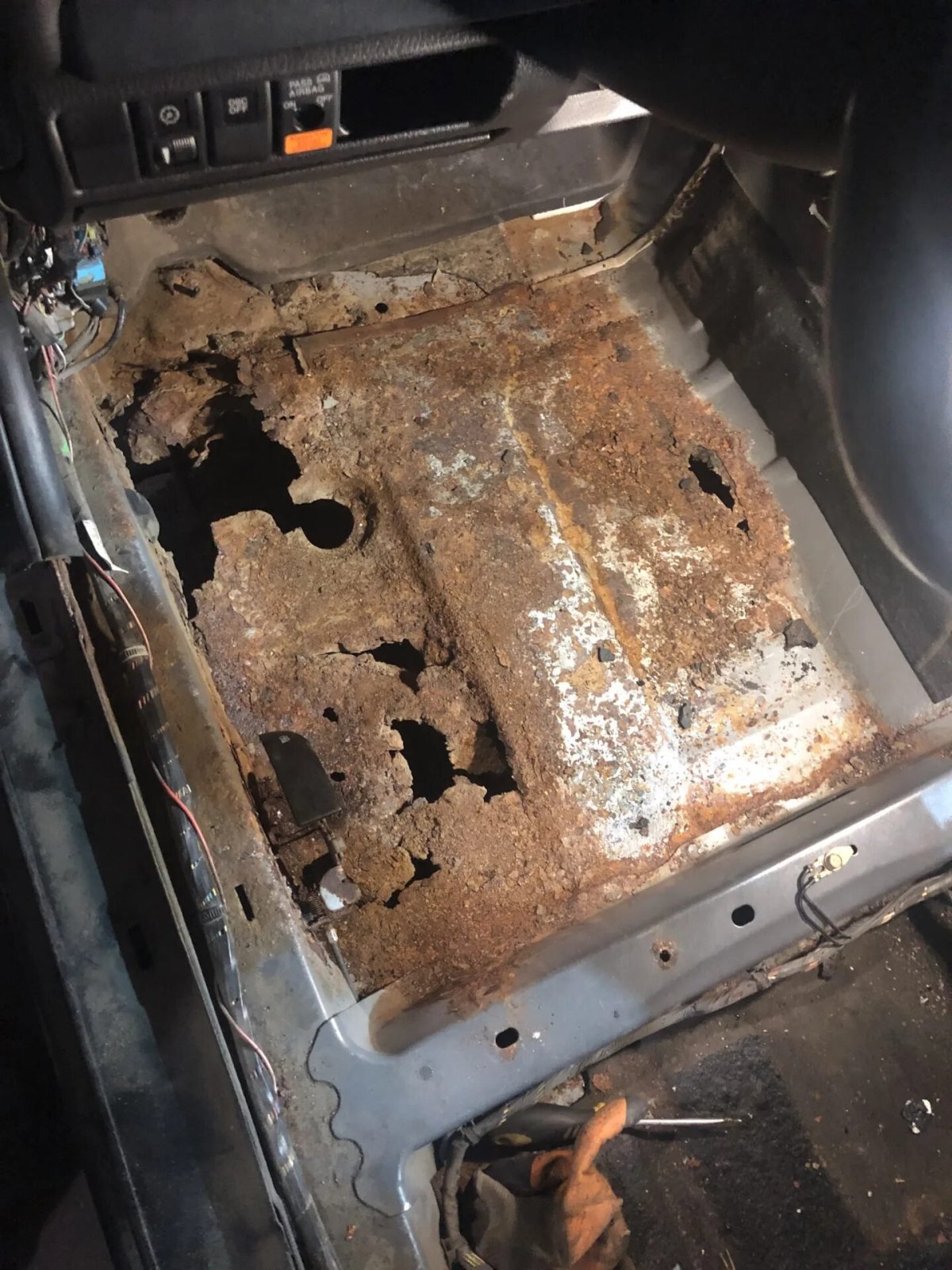 Дно Мазда 3 2005