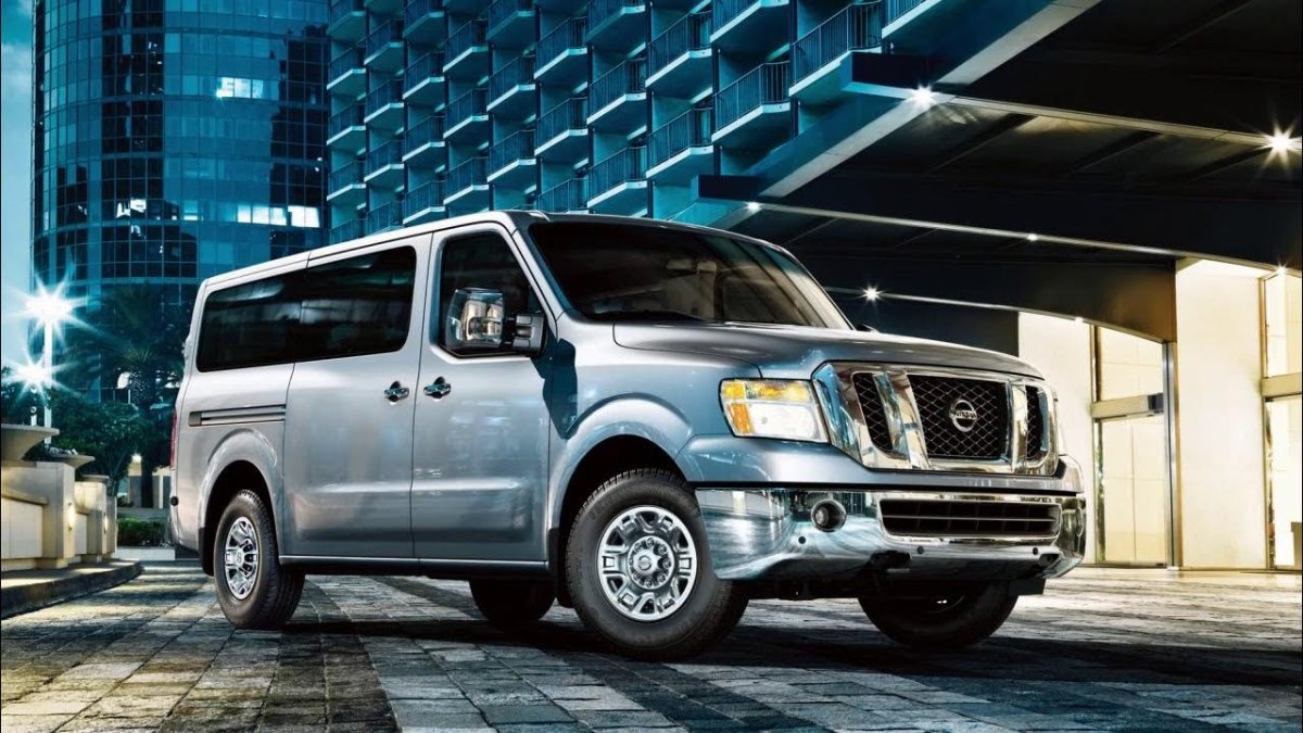 Nissan nv3500 2018