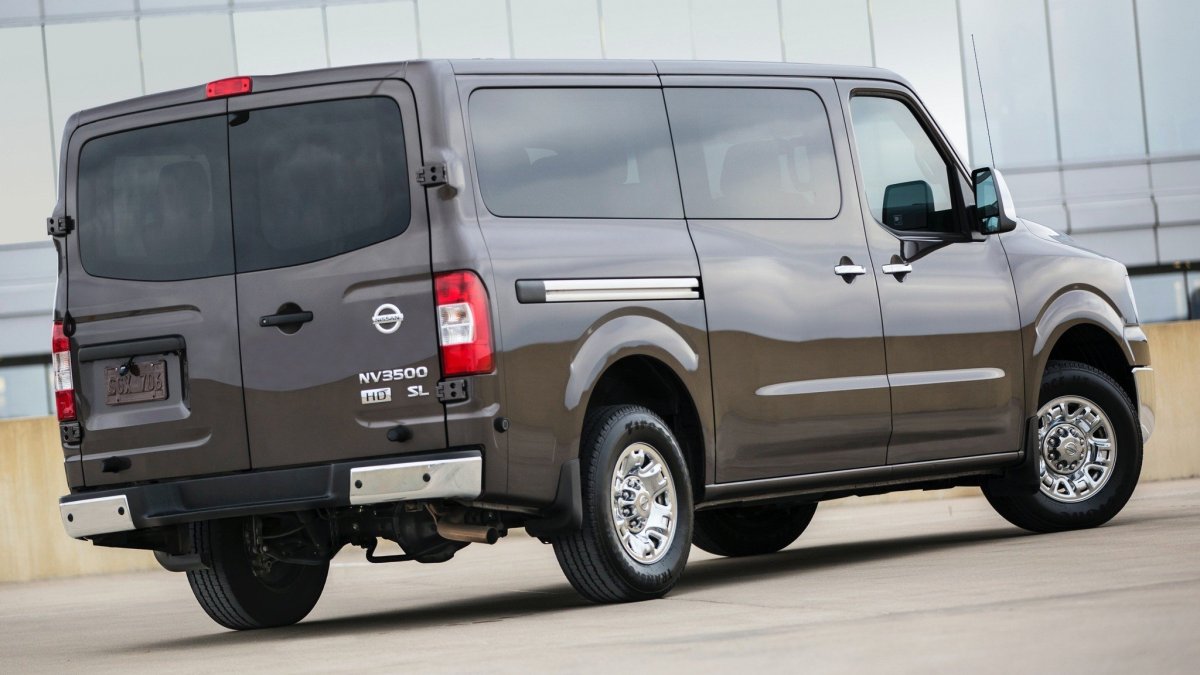 Nissan nv3500 Passenger van