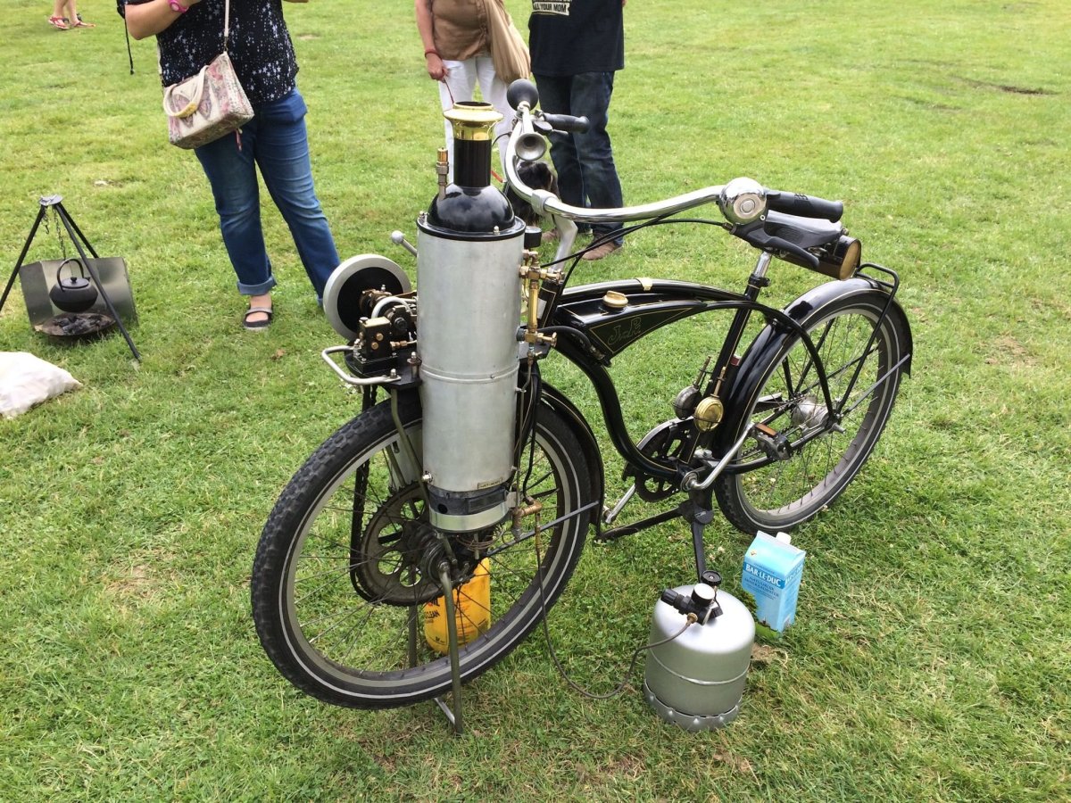 Велосипед с паровым двигателем