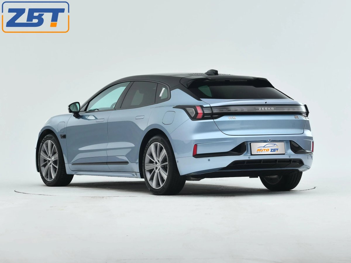 Электромобиль zeekr 001