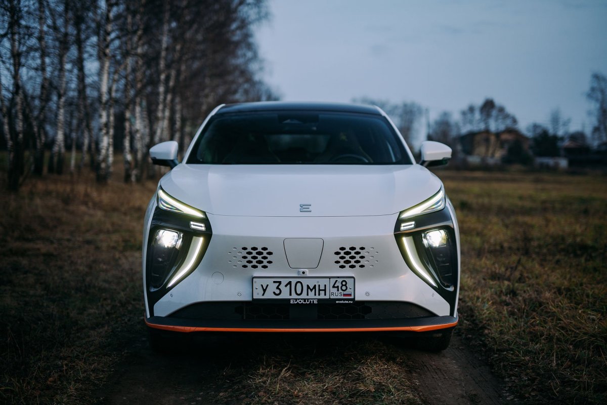 Evolute электромобиль i Sky