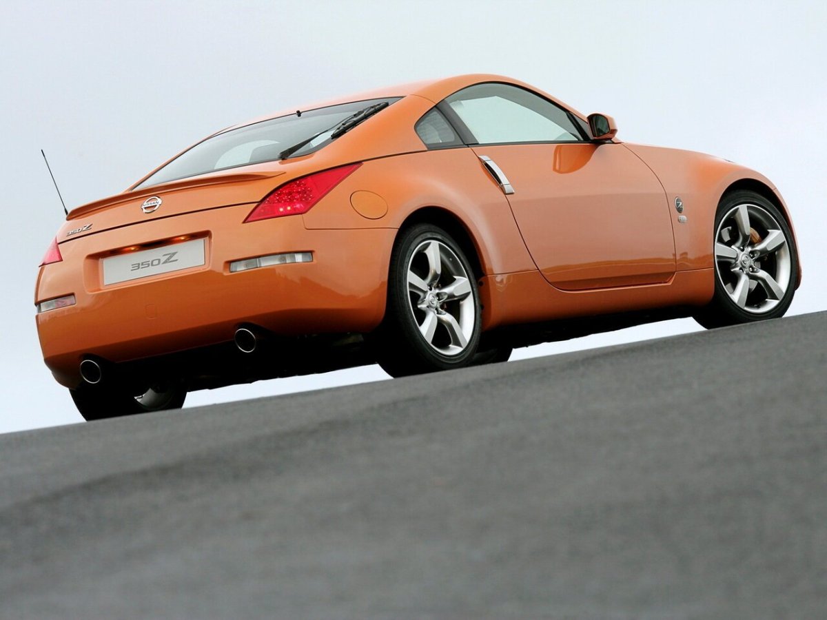 Nissan 350z (z33)
