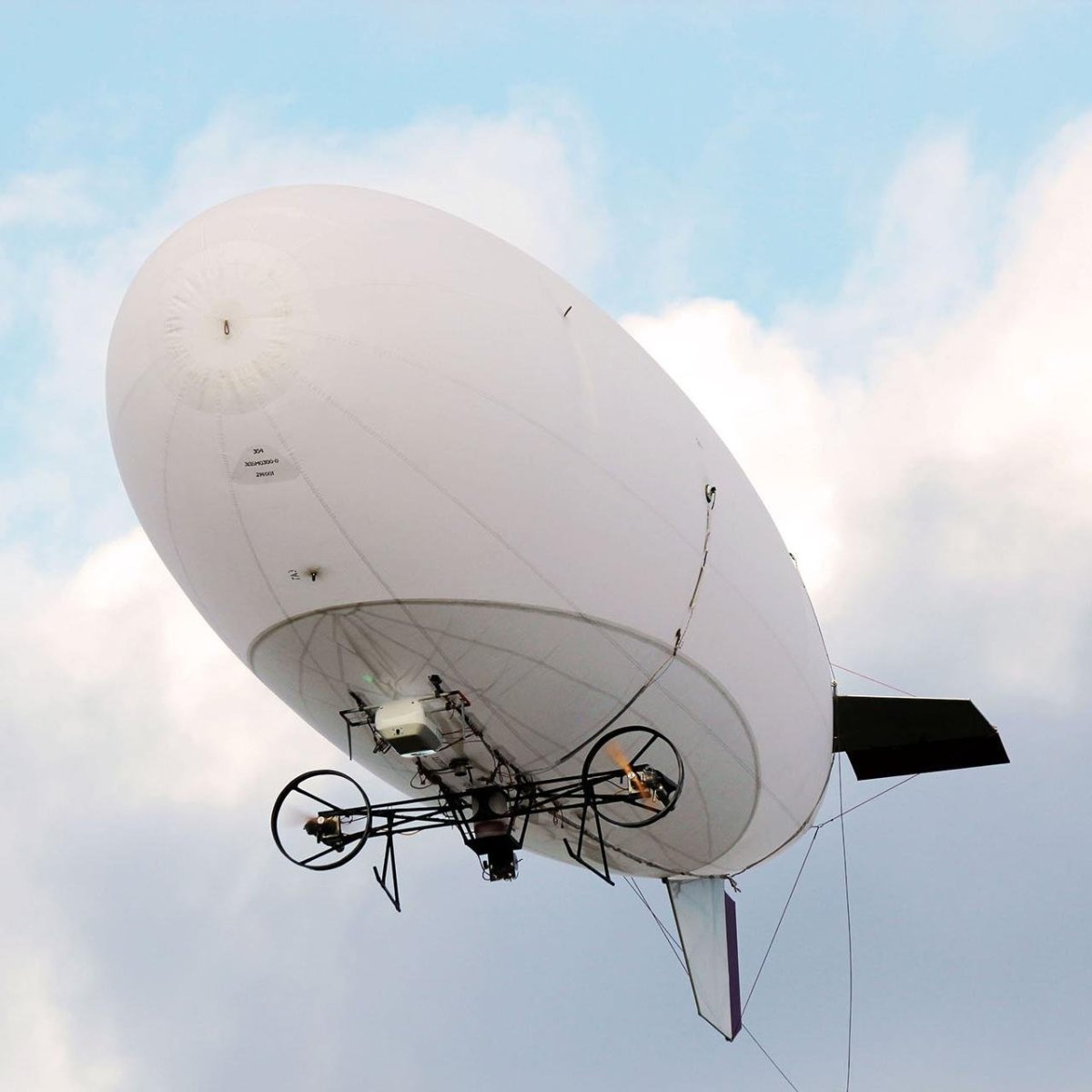 Дирижабль БПЛА дрон