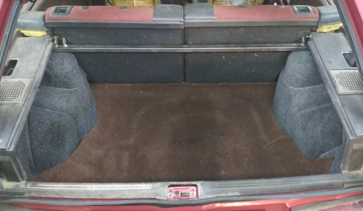 Обшивка багажника ВАЗ 2108