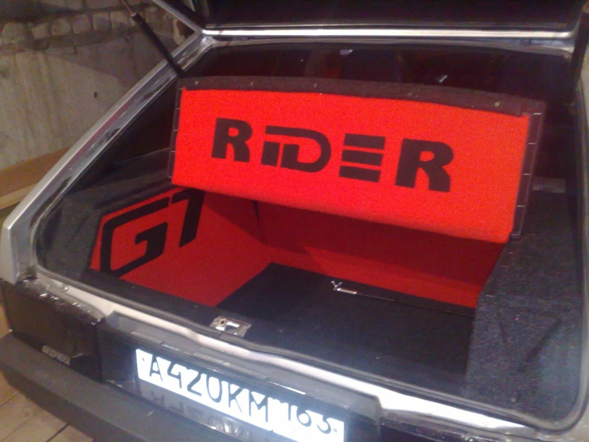 Наклейка багажника ВАЗ 2108