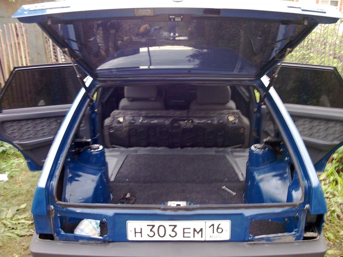 Заводской багажник ВАЗ 2109