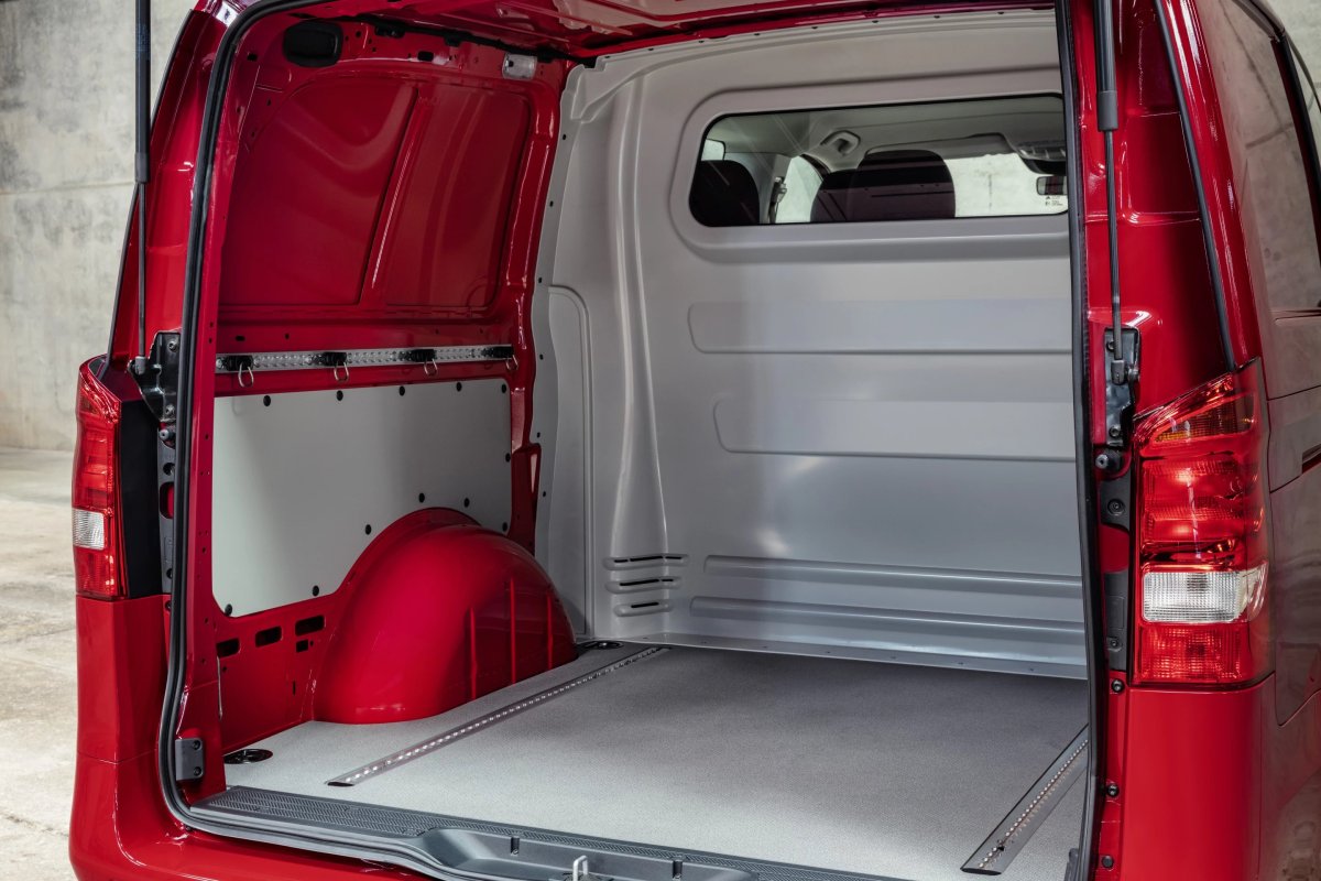 Мерседес Бенц Вито 2021