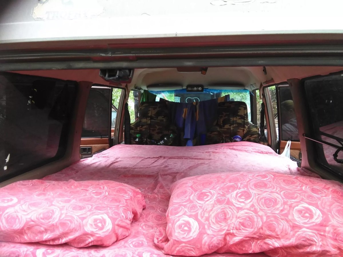 ВАЗ 2104 спальник в салоне