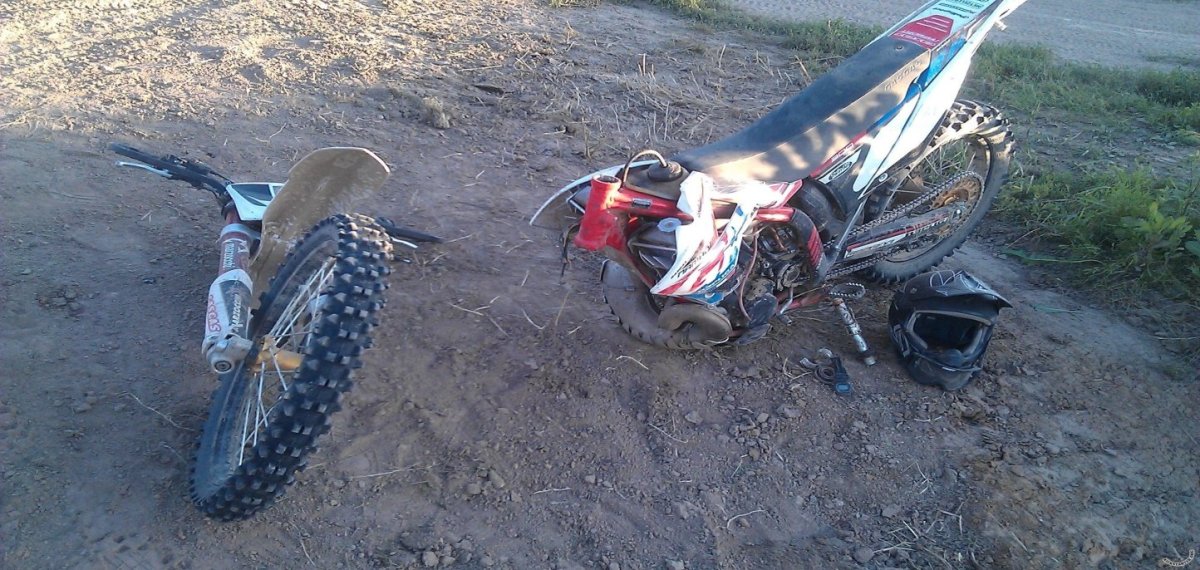 Разбитый мотоцикл Ирбис ТТР 125