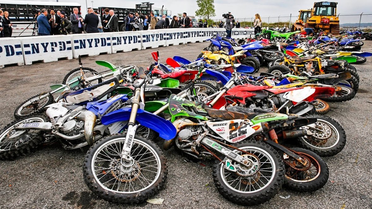 Свалка мотоциклов