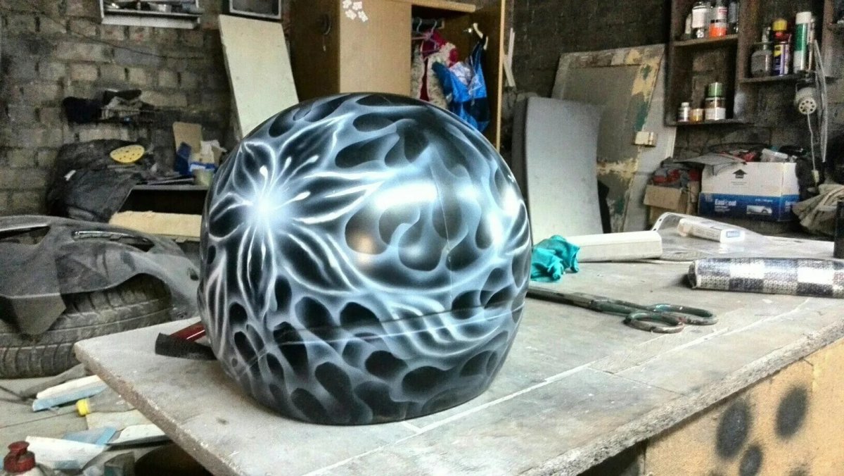 Аэрография на горнолыжном шлеме