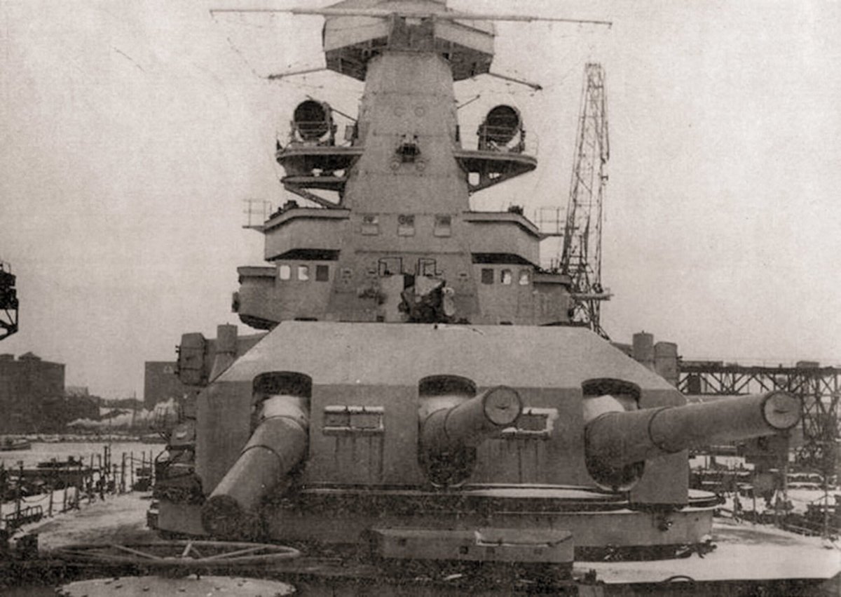 Судно Адмирал Шеер