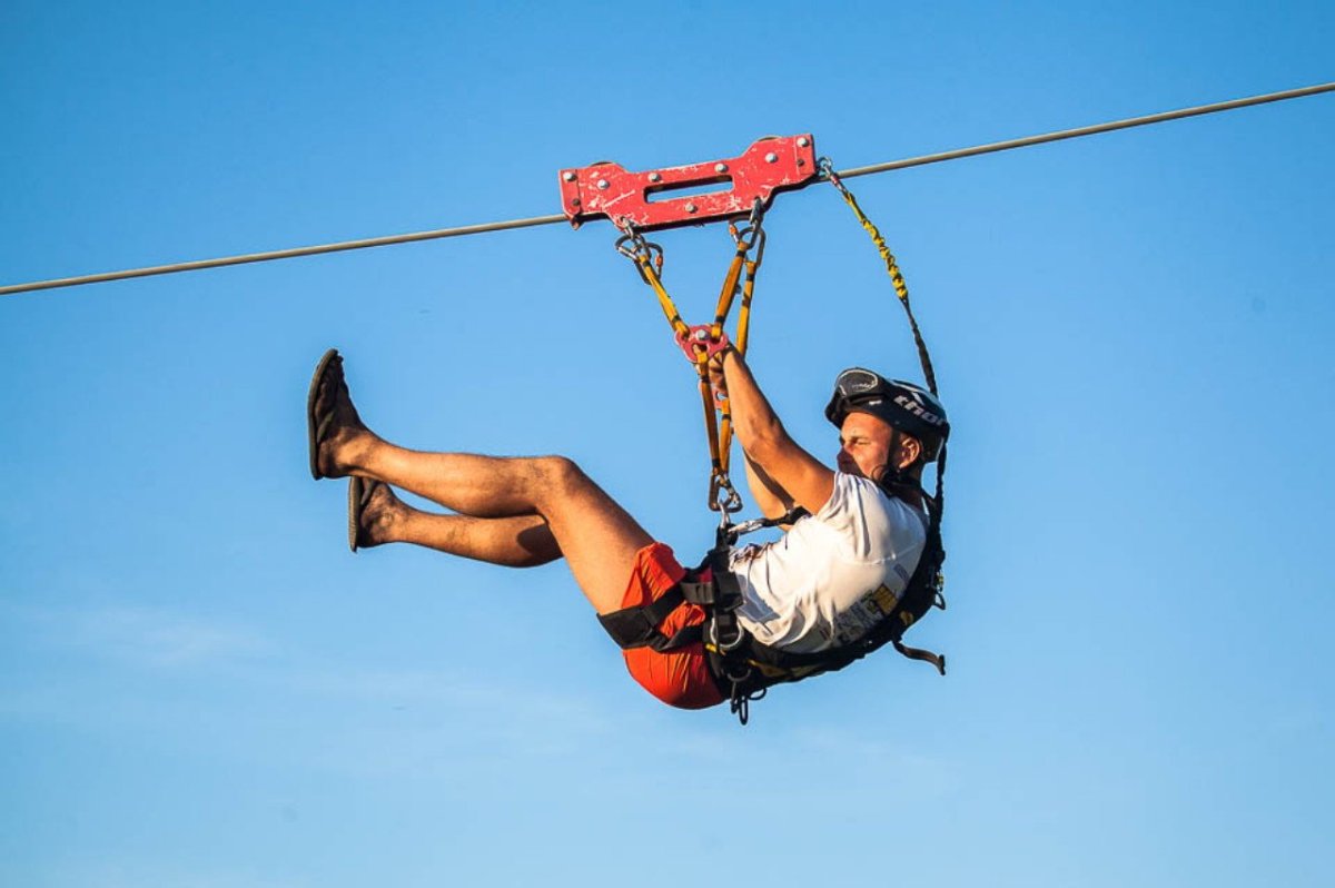 Спуск по тросу