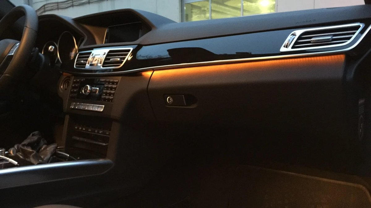 Подсветка салона Мерседес w212