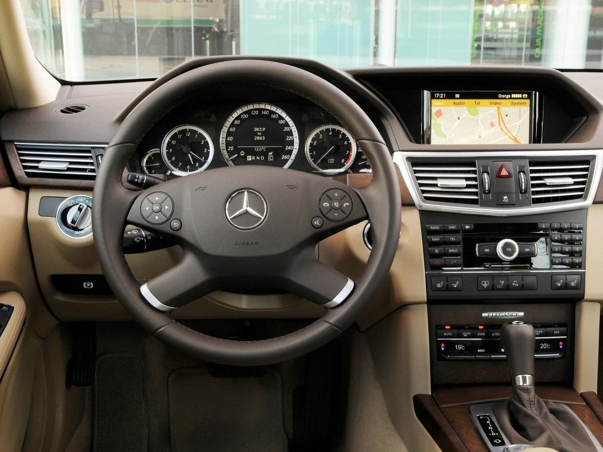 Mercedes e class w212 2010