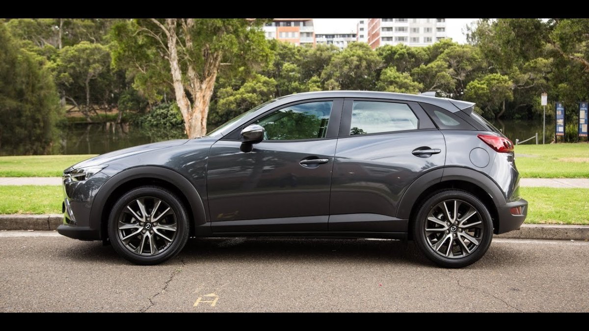 Mazda CX 3 черная
