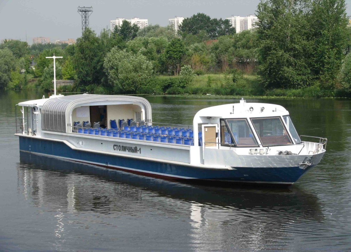 Теплоход м 270