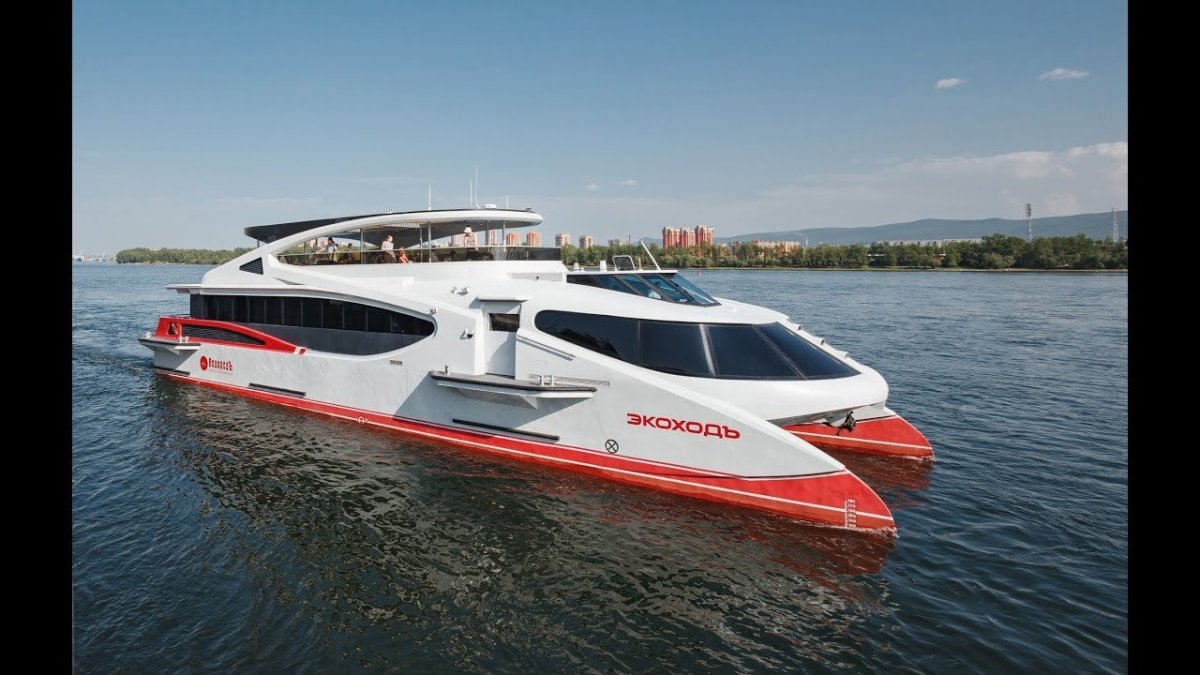 Скоростной катамаран