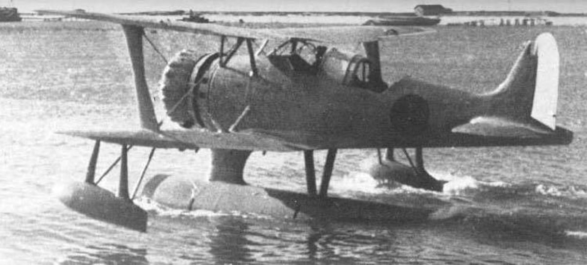 Самолет Mitsubishi f1m2