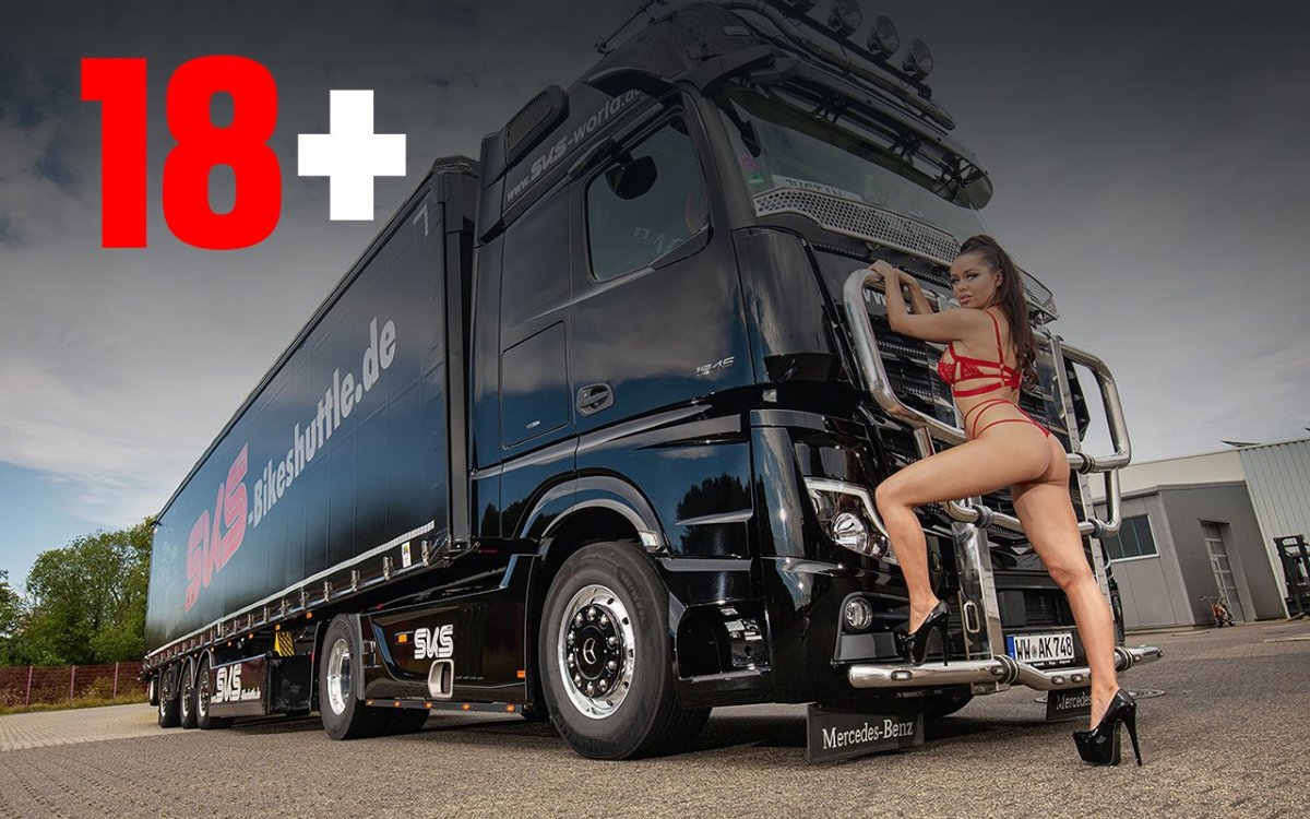 Календарь Пирелли 2022