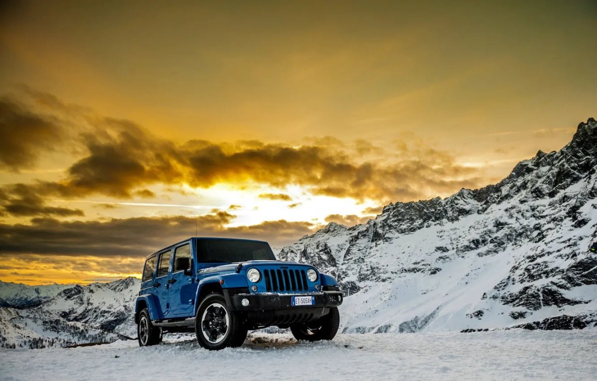 Jeep Wrangler внедорожник горы