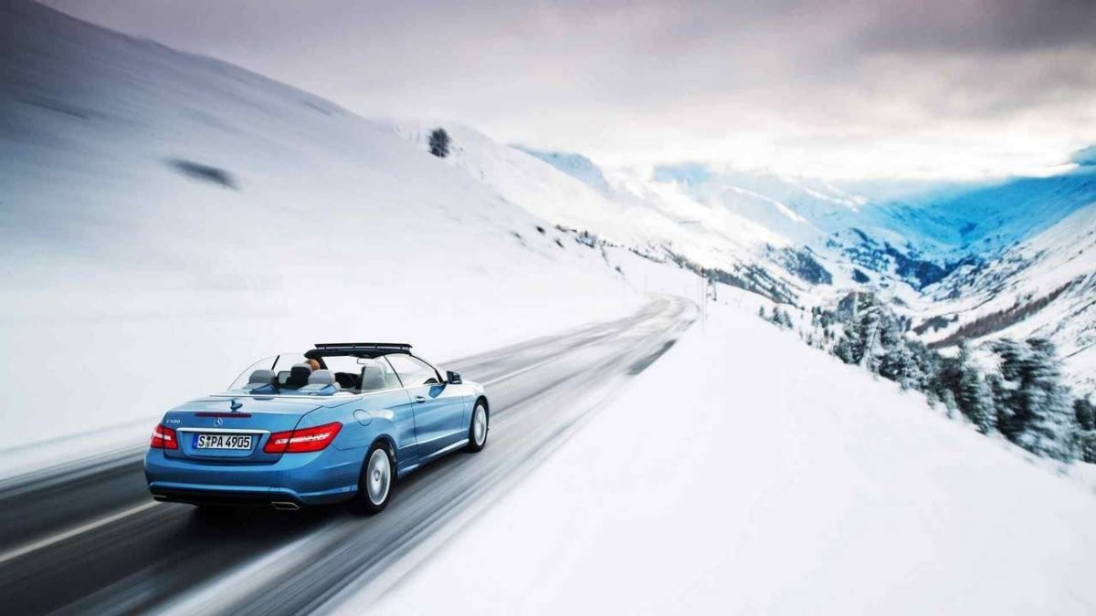 Mercedes Benz 500e Drift