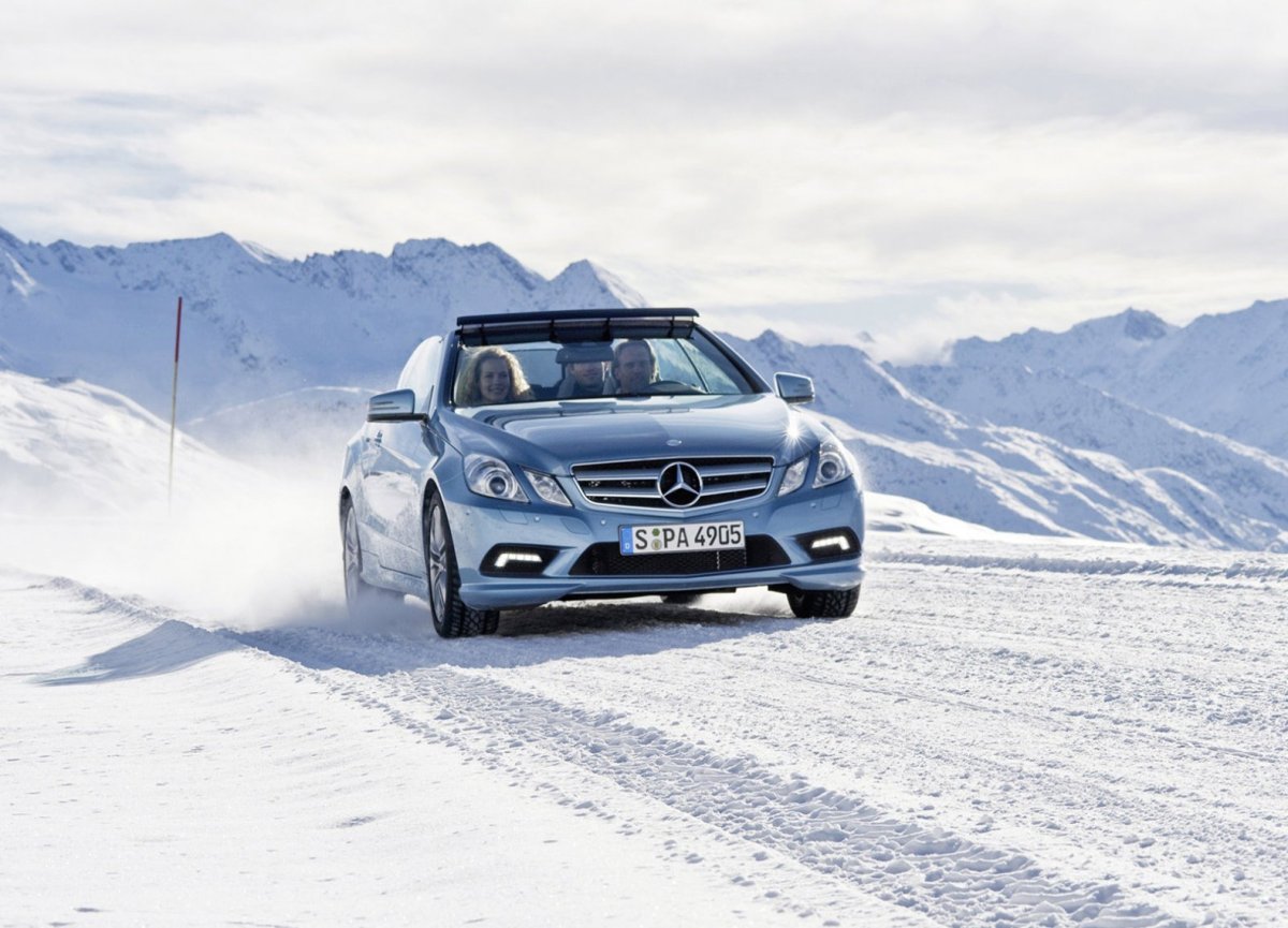 334 Light Blue Мерседес