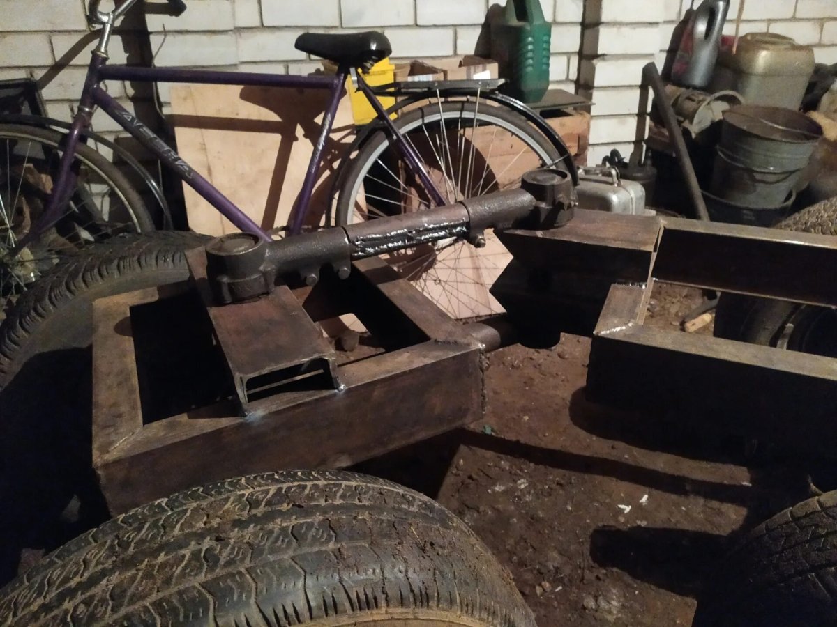 Мини погрузчик переломка узел перелома