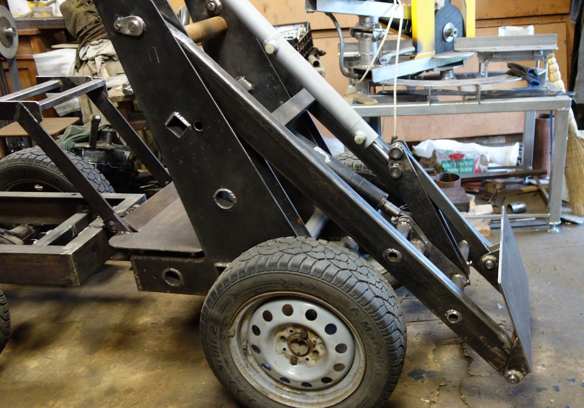 Bull 700 мини погрузчик