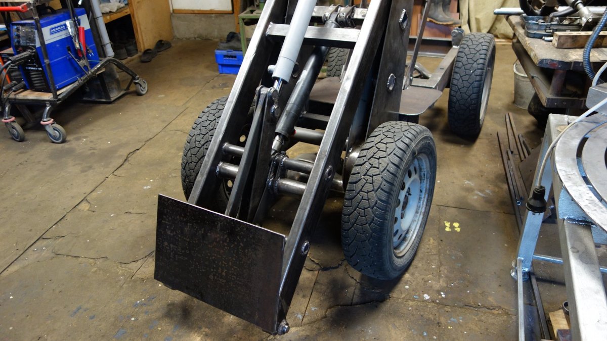 Минитрактор 56 повторитель стрелы