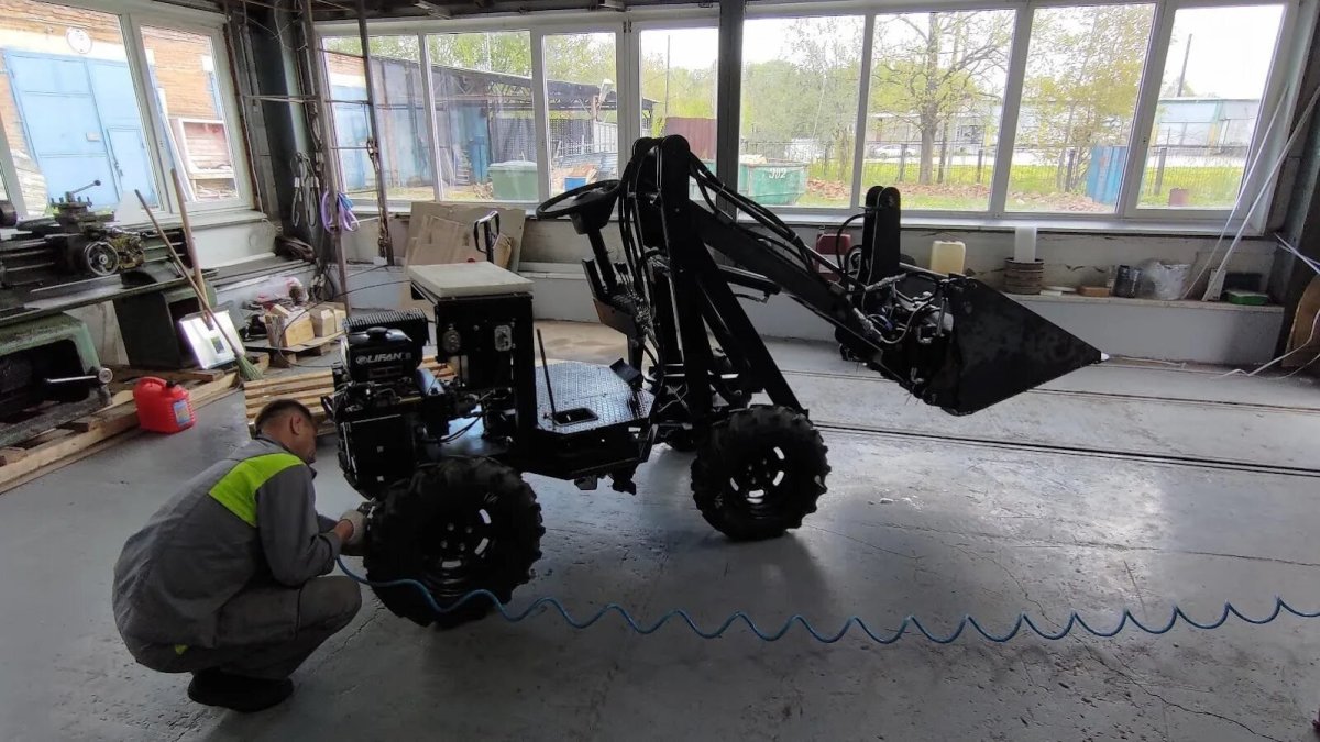 Фронтальный погрузчик своими руками