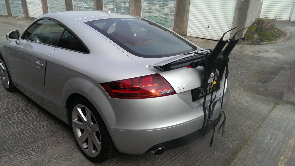 Ауди ТТ С багажником на крыше