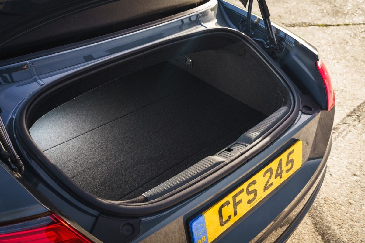 Audi TT багажник