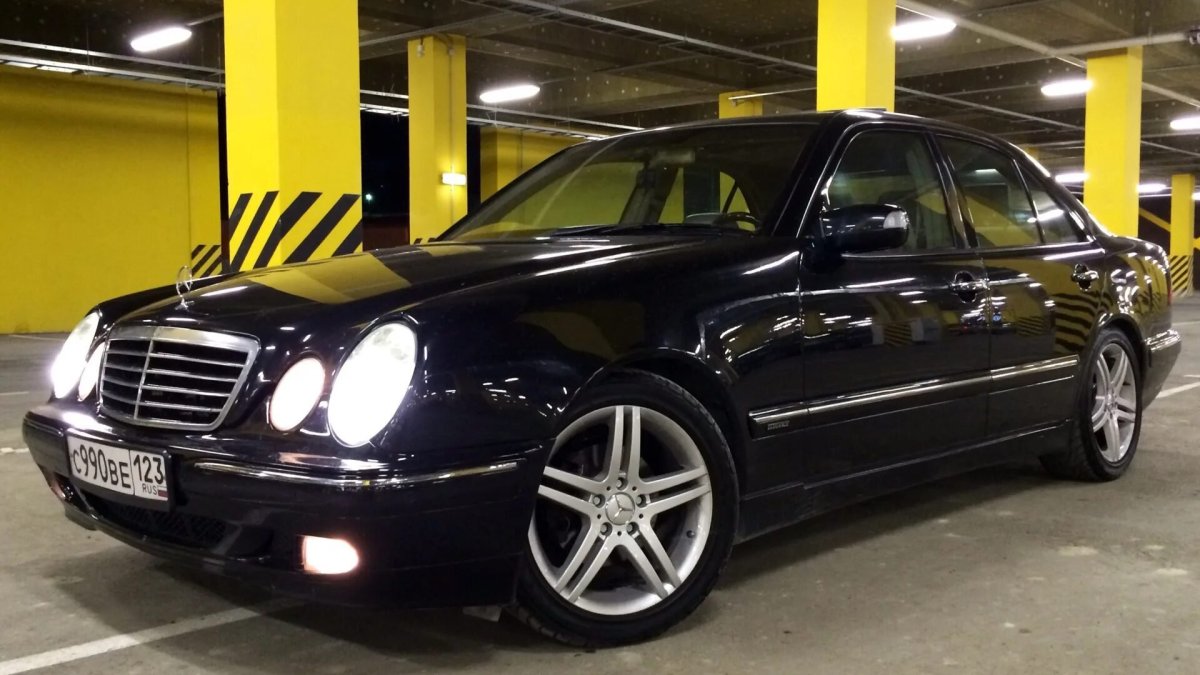 Мерседес е210 2000