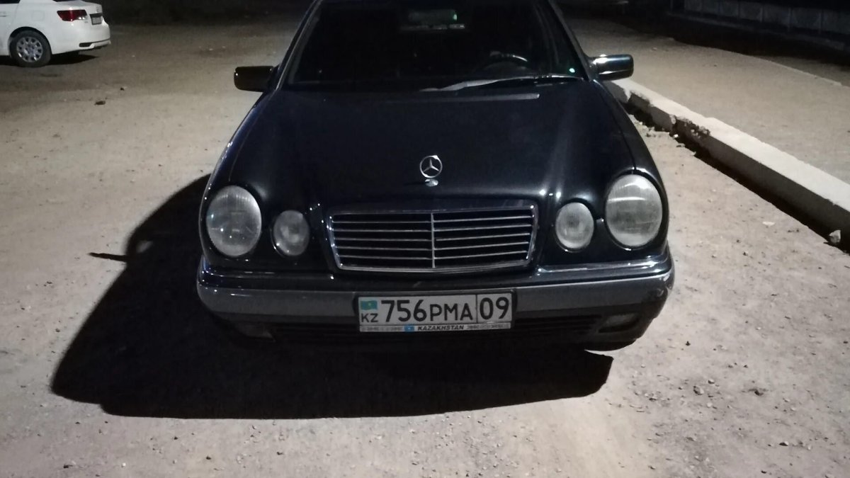 Мерседес е280