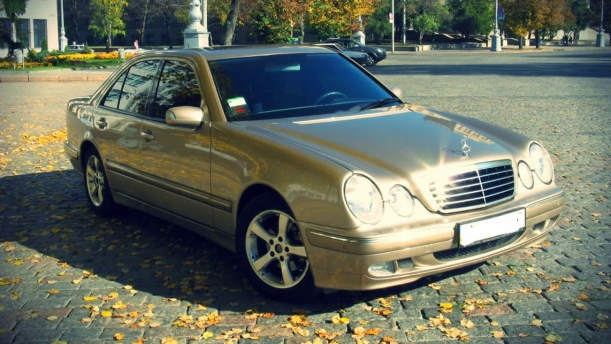 Мерседес w210 золотой