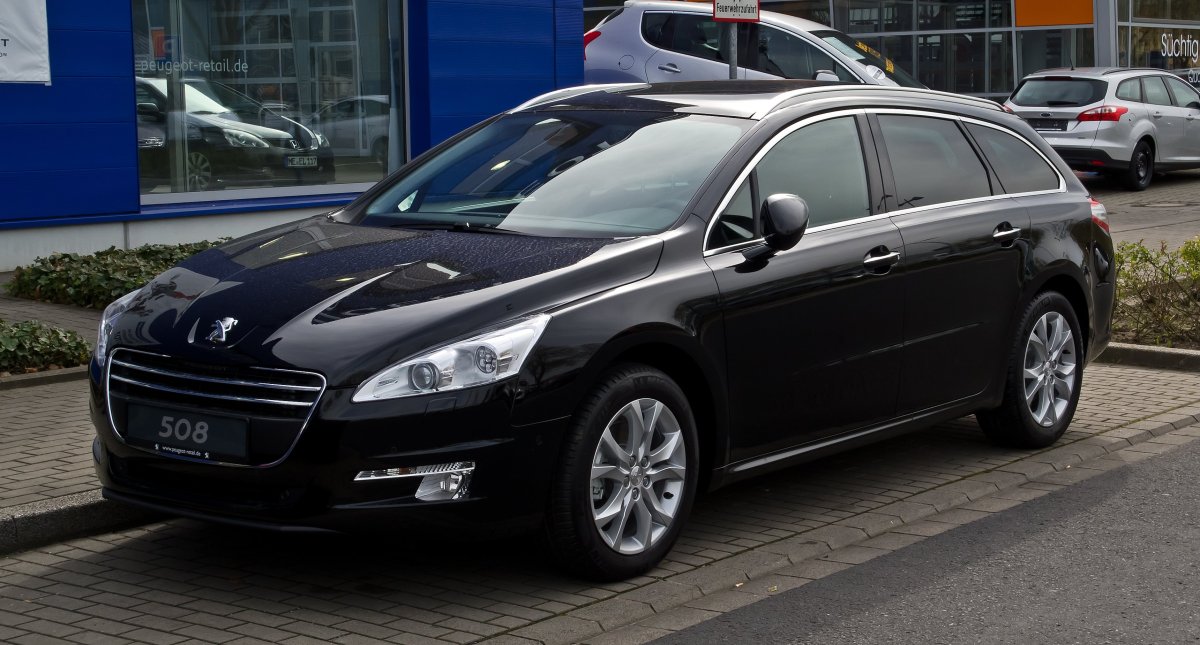 Peugeot 508 SW 2012