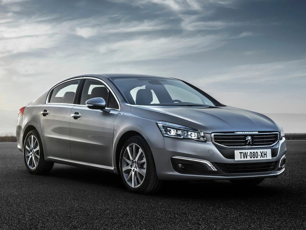 Peugeot 508 седан