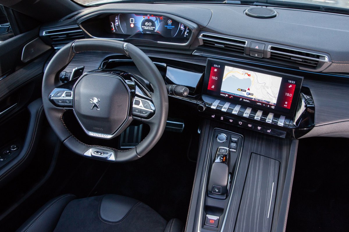 Peugeot 508 2020 салон