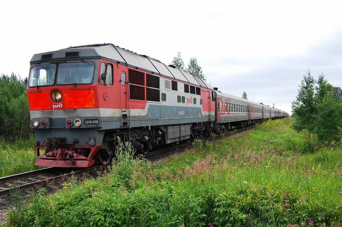 010а фирменный «Псков»